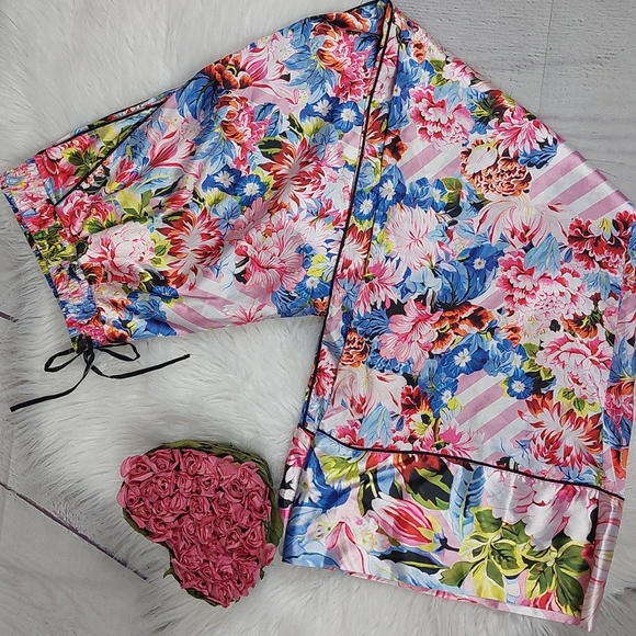 Victoria's Secret Other - Victoria's Secret × Mary Katrantzou pajama pants Size medium